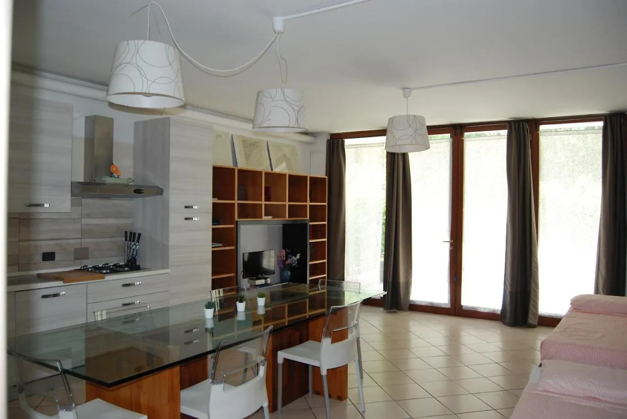 Apartment Case Vacanza Le Vele Desenzano del Garda